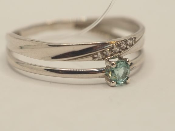 Серебряное кольцо с натуральным бериллом - 225