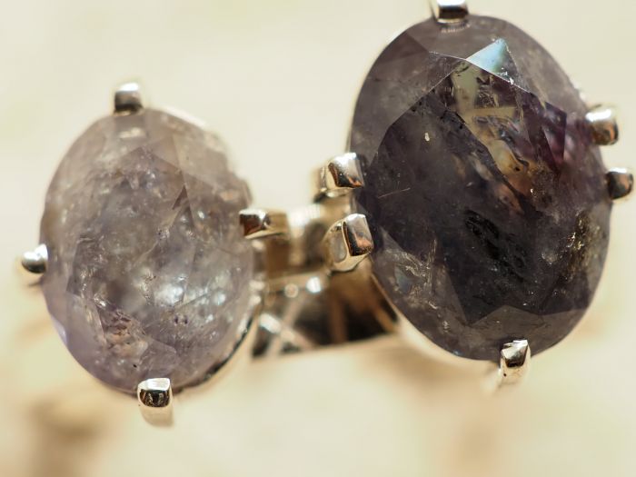 Серебряное двойное  кольцо с Александритами-671