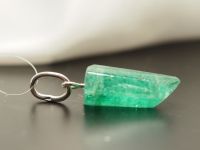 Серебряная подвеска с натуральным изумрудом-696